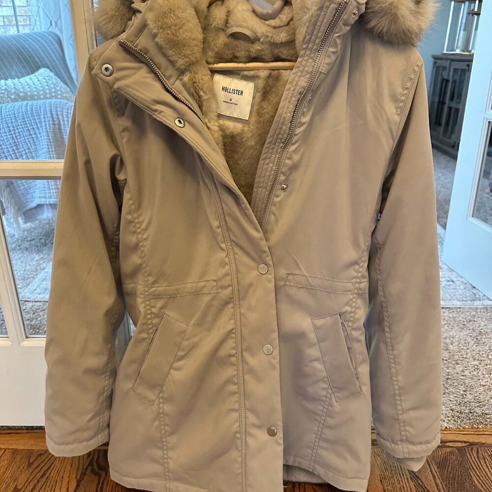 Hollister Women's Beige Faux-Fur Lined Parka Coat